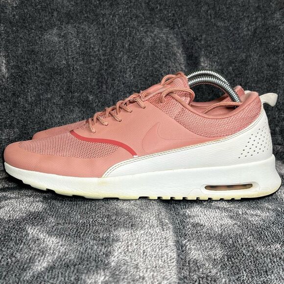 Nike Women's  Air Max Thea Shoes Size 11 Pink Sneakers - Picture 1 of 9
